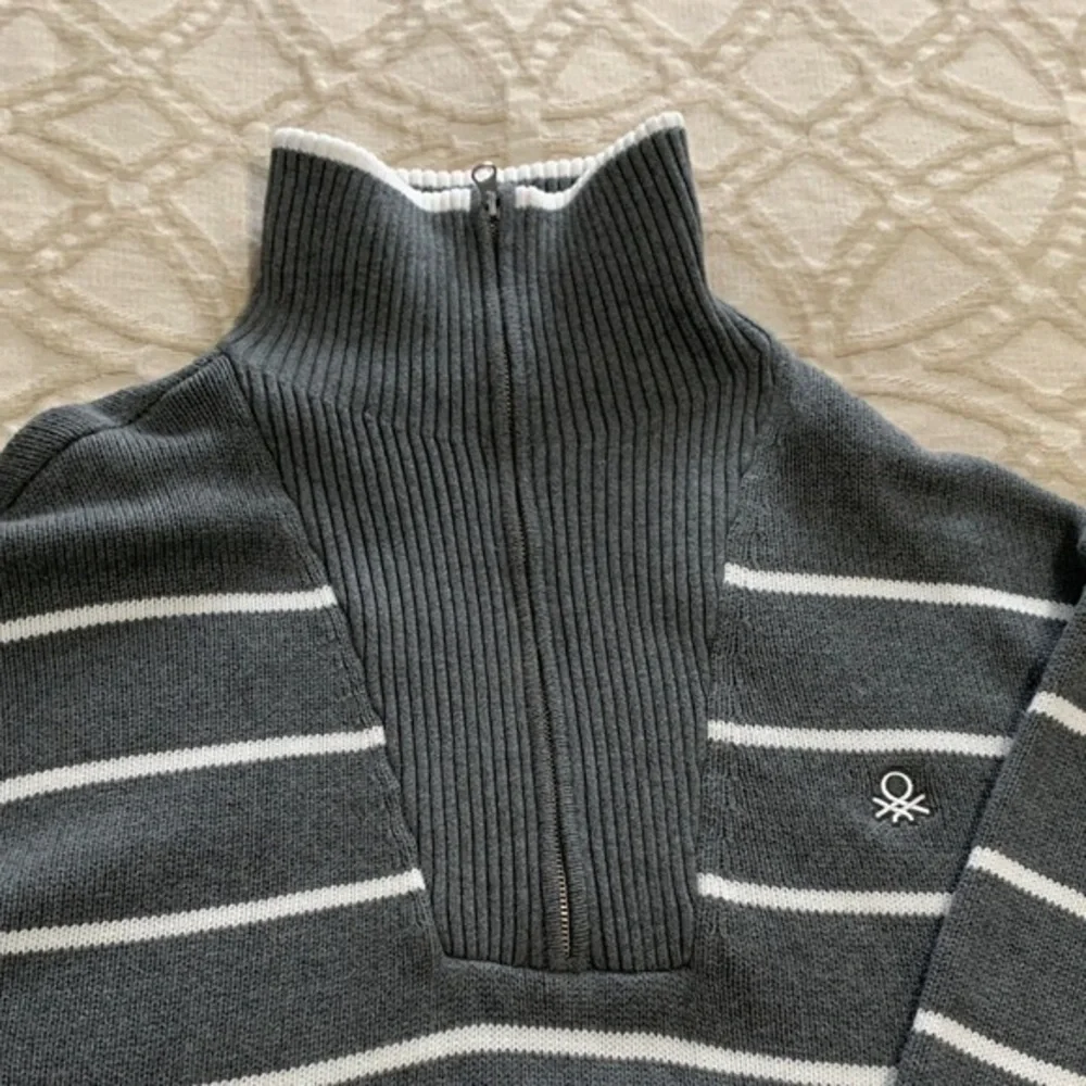 United Colors Of Benetton Men's Charcoal Gray & White Striped Half-Zip Sweater